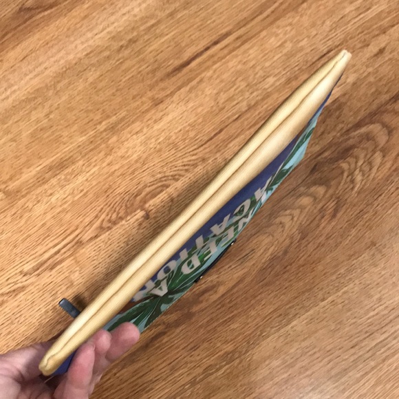 Kate Spade “I Need a Vacation” Clutch - Picture 6 of 7